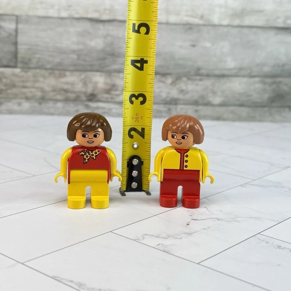 Lego Duplo Women Lady Mom 2.5